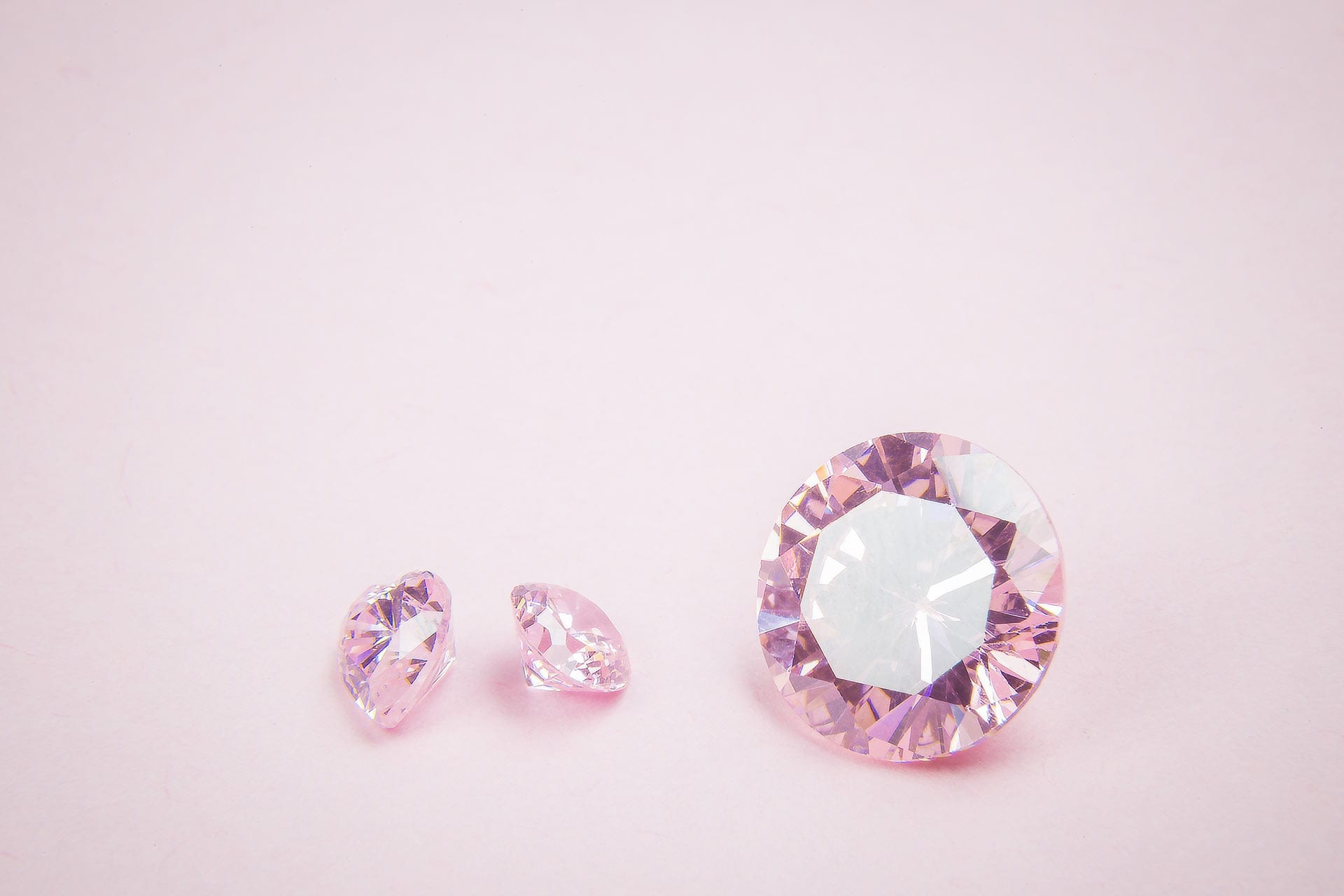Loose Argyle Diamond Mine Certified Three Pink Oval Cut Diamonds Large Size